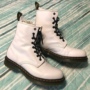 Women's White Dr. Marten 8-eye Boots